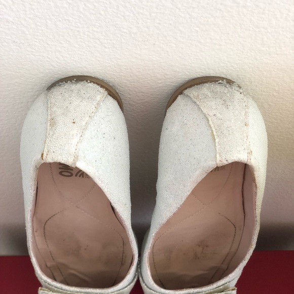 Auth Salvatore Ferragamo Signature Bow Flats - Picture 3 of 7